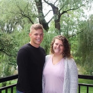 Meet your Posher, Alexis